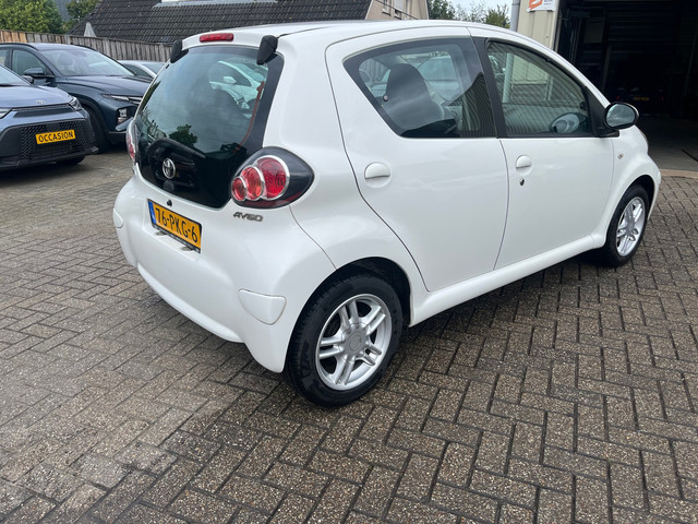 Foto 7 van Toyota Aygo 1.0-12V Comfort Navigator