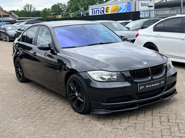 Foto 6 van BMW 3-serie 320i High Executive |INRUIL KOOPJE!!|Leder|Climate control|Navigatie|Cruise control..