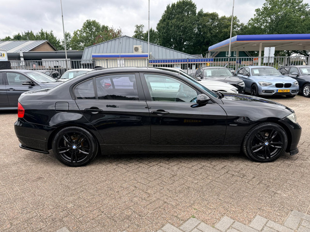 Foto 7 van BMW 3-serie 320i High Executive |INRUIL KOOPJE!!|Leder|Climate control|Navigatie|Cruise control..