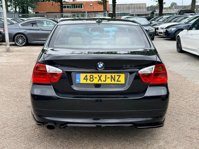 Foto 9 van BMW 3-serie 320i High Executive |INRUIL KOOPJE!!|Leder|Climate control|Navigatie|Cruise control..