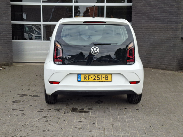 Foto 6 van Volkswagen Up! 1.0 BMT move up! | Bluetooth | Airco