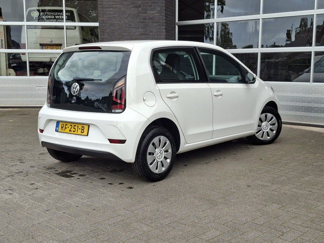 Foto 7 van Volkswagen Up! 1.0 BMT move up! | Bluetooth | Airco