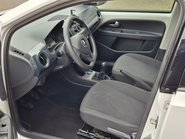 Foto 9 van Volkswagen Up! 1.0 BMT move up! | Bluetooth | Airco