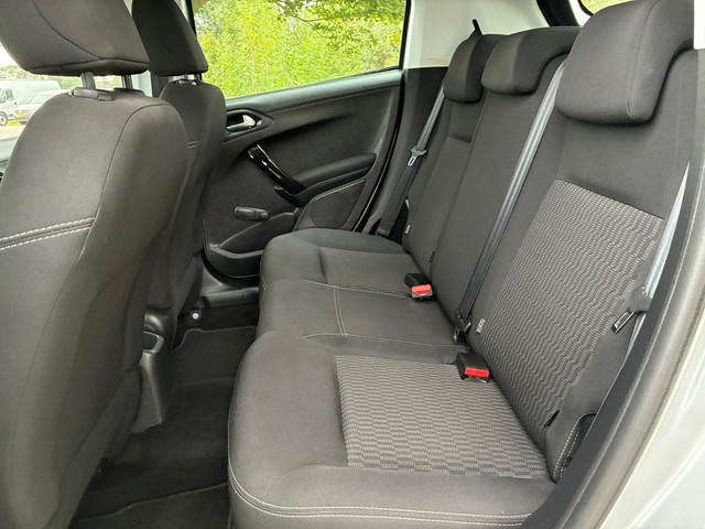 Foto 2 van Peugeot 208 1.0 VTi Access | Airco + Cruise Nu €3.975,-!!!
