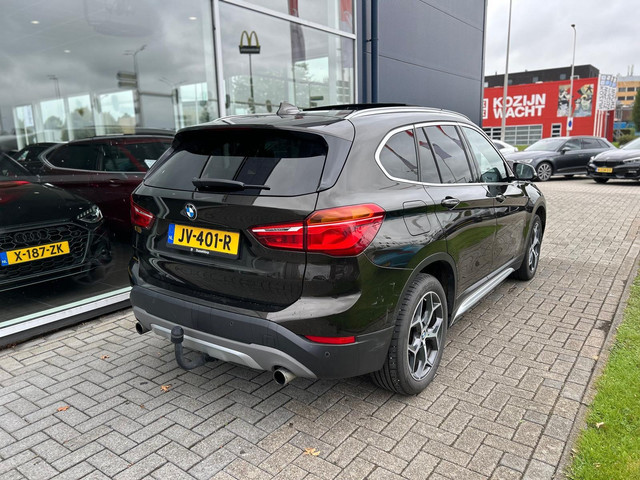 Foto 7 van BMW X1 sDrive20i Centennial High Executive PANO|TREKHAAK|LEDER