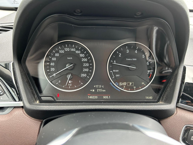 Foto 2 van BMW X1 sDrive20i Centennial High Executive PANO|TREKHAAK|LEDER