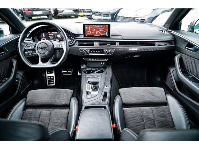 Foto 9 van Audi A4 Avant 2.0 TFSI quattro Sport Pro Line S | Panorama | 252PK | 2x S-line | RS Look | Maxton De