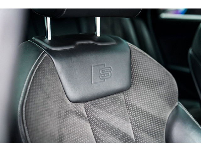 Foto 6 van Audi A4 Avant 2.0 TFSI quattro Sport Pro Line S | Panorama | 252PK | 2x S-line | RS Look | Maxton De