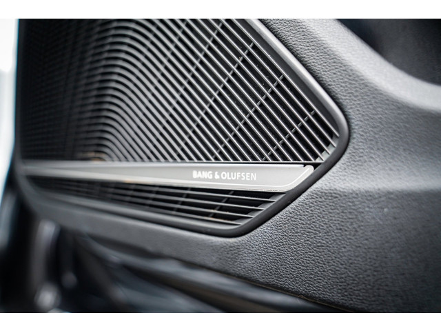 Foto 5 van Audi A4 Avant 2.0 TFSI quattro Sport Pro Line S | Panorama | 252PK | 2x S-line | RS Look | Maxton De