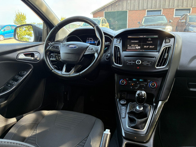 Foto 9 van Ford Focus Wagon 1.0 Titanium Edition | Cruise + Clima nu € 3.975,-!!!