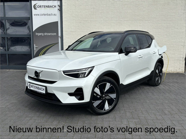 Foto 8 van Volvo XC40 Single Motor Extended Range Plus 82 kWh | Zwenkbare trekhaak | Adaptieve cruise | Blis |
