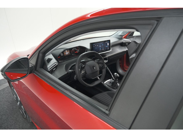 Foto 10 van Peugeot 208 PureTech 100 Style | Navigatie | Cruise Control | Apple Carplay