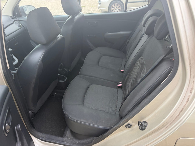 Foto 3 van Hyundai I10 1.1 Pure