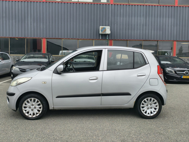 Foto 3 van Hyundai I10 1.1 Dynamic / NAP