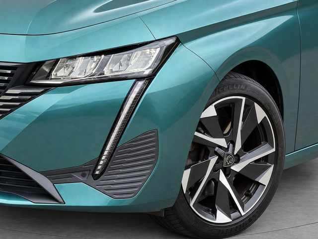 Foto 5 van Peugeot 308 SW 1.2 PureTech Allure Pack Business, achteruitrijcamera, 1/2 lederen bekleding, stoelve