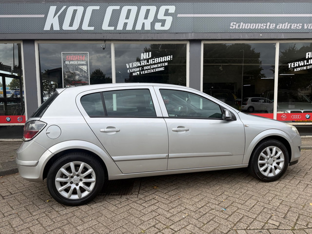 Foto 8 van Opel Astra 1.6 Temptation NIEUWE APK ! AIRCO !