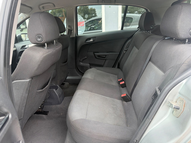 Foto 4 van Opel Astra 1.6 Temptation NIEUWE APK ! AIRCO !
