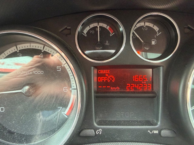 Peugeot 308 SW 1.6 VTi XS Première 7 zits voorbereiding nu 5 zitplaatsen