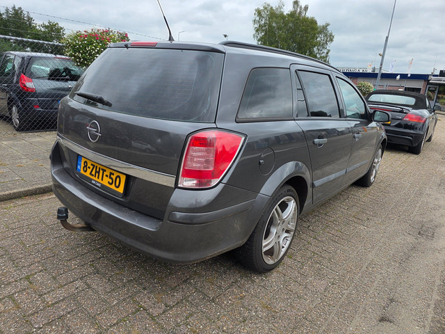 Foto 6 van Opel Astra Wagon 1.6 Cosmo AIRCO