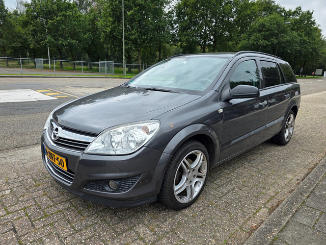 Foto 2 van Opel Astra Wagon 1.6 Cosmo AIRCO