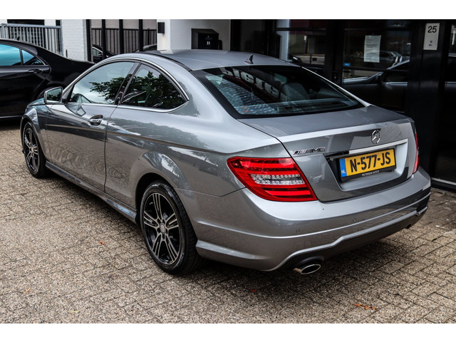Foto 8 van Mercedes-Benz C-klasse Coupé 180 AMG PAKKET CLIMA NAVI