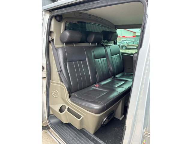 Foto 4 van Volkswagen Transporter 2.5 TDI 340 Trendline DC (MARGE AUTO)