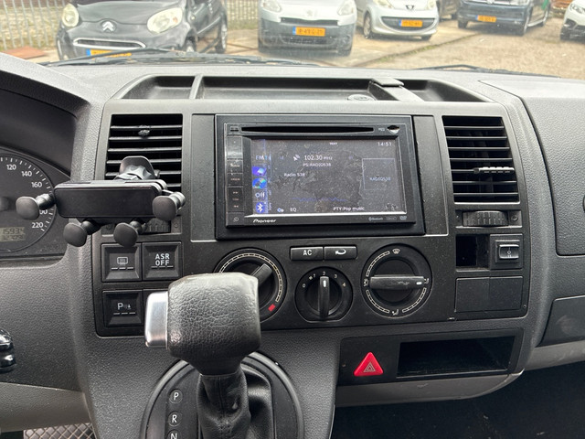 Foto 8 van Volkswagen Transporter 2.5 TDI 340 Trendline DC (MARGE AUTO)