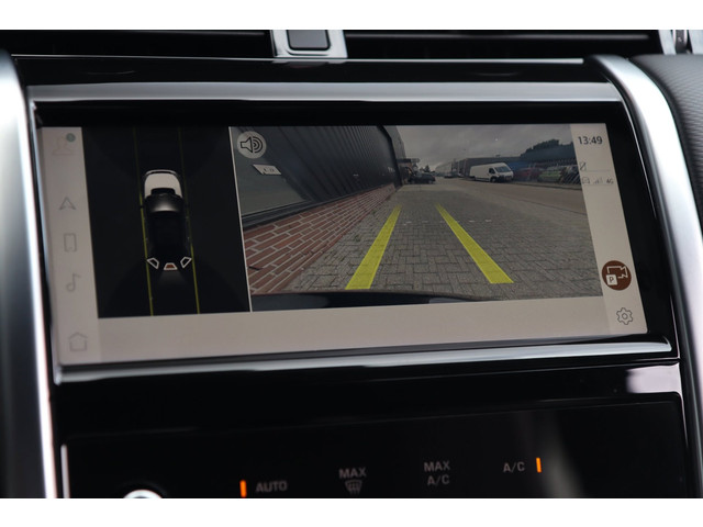 Foto 4 van Land Rover Discovery Sport P300e 1.5 R-Dynamic S Black Edition / PANO / ACC / KEYLESS / CAMERA / STO
