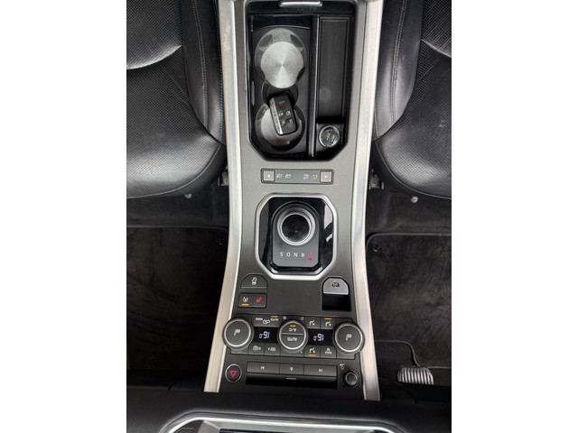 Foto 5 van Land Rover Range Rover Evoque 2.0 Si4 HSE Dynamic Pano | Meridian | Stoel-stuurverw. | Camera