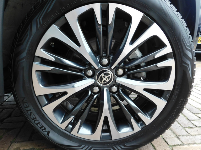 Foto 3 van Toyota Yaris Cross 1.5 Hybrid Executive | TREKHAAK | ALL-SEASON | JBL