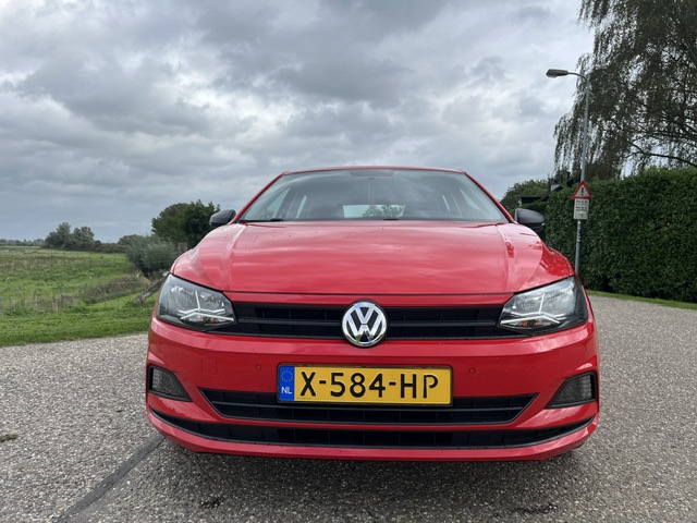 Foto 10 van Volkswagen Polo 1.0 MPI trendline 5 drs Airco 193544 km bj 2018