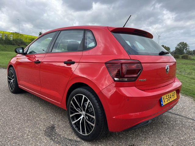 Foto 7 van Volkswagen Polo 1.0 MPI trendline 5 drs Airco 193544 km bj 2018