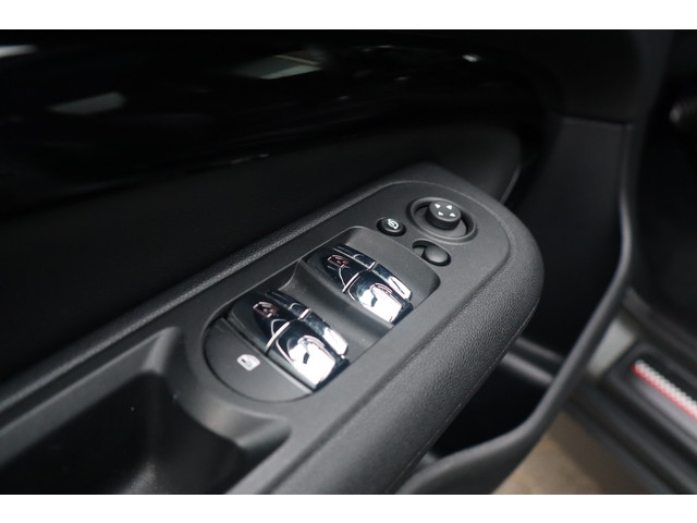 Foto 7 van MINI Clubman 2.0 Cooper S Rockingham GT Edition, Pano, leder