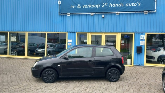 Foto 3 van VOLKSWAGEN POLO 1.4 16v Turijn