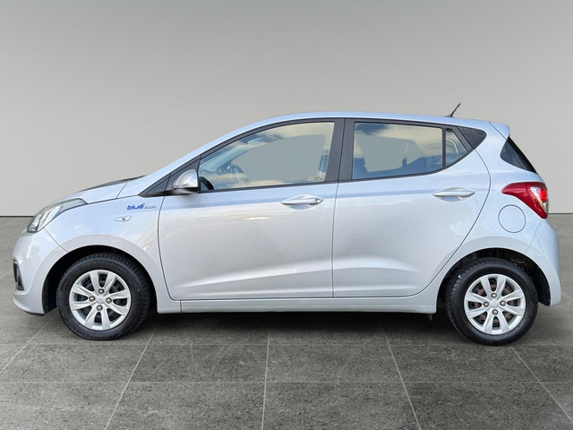 Foto 10 van Hyundai i10 5-deurs 1.0i i-Motion Comfort Plus | RADIO | AIRCO | BLUETOOTH | ISOFIX | LM-VELGEN |