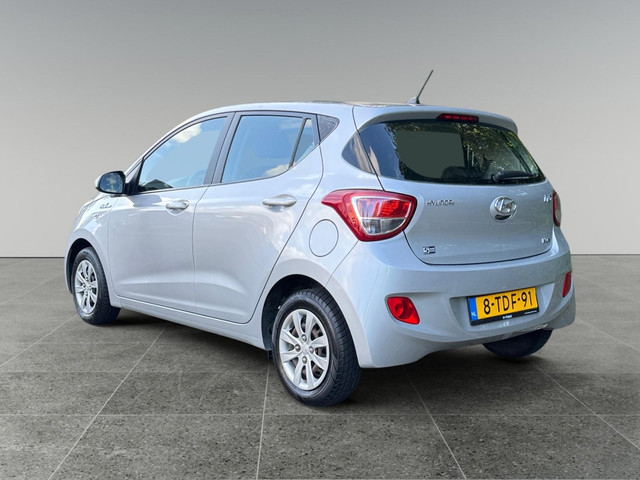 Foto 6 van Hyundai i10 5-deurs 1.0i i-Motion Comfort Plus | RADIO | AIRCO | BLUETOOTH | ISOFIX | LM-VELGEN |
