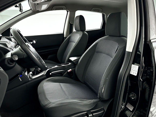 Foto 6 van Nissan QASHQAI 1.6 Visia | Park assist | Airco | Cruise control