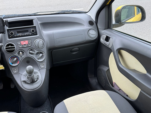 Foto 7 van Fiat Panda 1.2 Edizione Cool Nap Airco