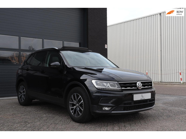Volkswagen Tiguan 1.4 TSI ACT Comfortline Business R| Panoramadak|Leer|Stoelverwarming/