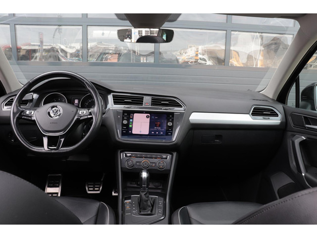 Foto 9 van Volkswagen Tiguan 1.4 TSI ACT Comfortline Business R| Panoramadak|Leer|Stoelverwarming/