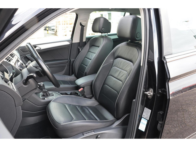Foto 10 van Volkswagen Tiguan 1.4 TSI ACT Comfortline Business R| Panoramadak|Leer|Stoelverwarming/
