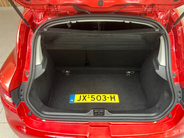 Foto 7 van Renault Clio 1.2 Authentique | Cruise Control | Airco | Navi | Bluetooth | DAB