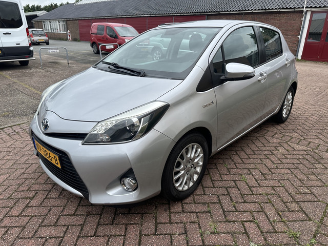 Foto 3 van Toyota Yaris 1.5 Full Hybrid Aspiration CARPLY/CAMERA/NAP/DEALER OH