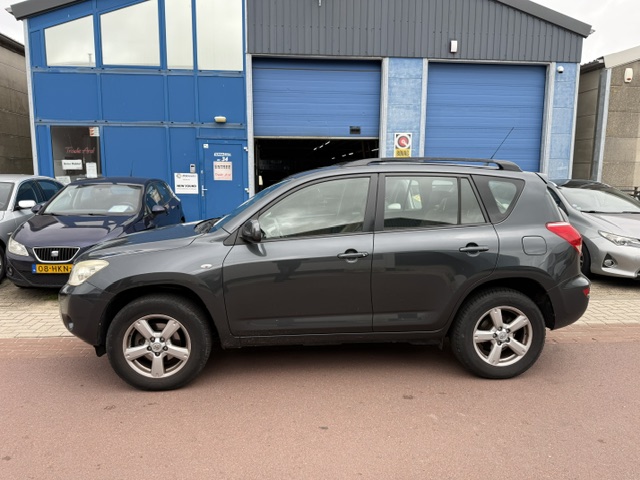 Foto 10 van Toyota RAV4 2.0 VVTi Linea Sol 4WD 2008 LEDER Nieuwstaat NAP + Boekjes zijn aanwezig. Met Navigatie,