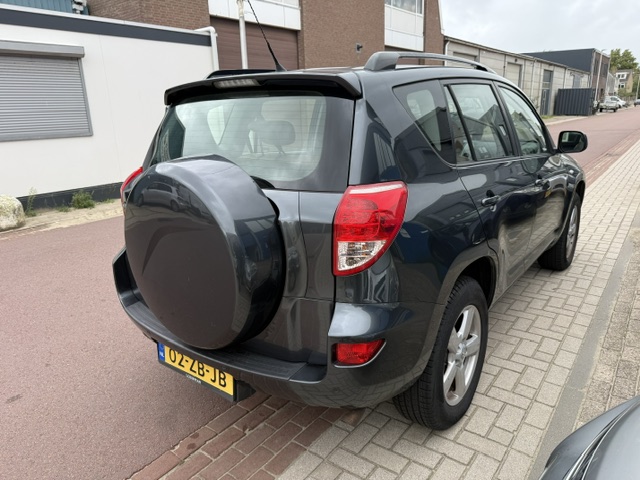 Foto 6 van Toyota RAV4 2.0 VVTi Linea Sol 4WD 2008 LEDER Nieuwstaat NAP + Boekjes zijn aanwezig. Met Navigatie,