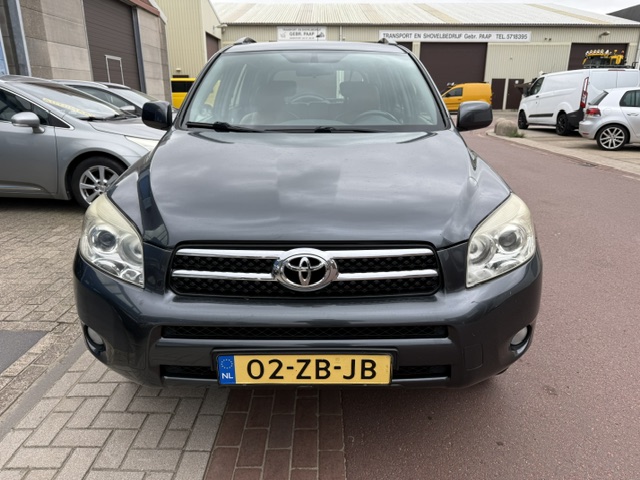 Foto 4 van Toyota RAV4 2.0 VVTi Linea Sol 4WD 2008 LEDER Nieuwstaat NAP + Boekjes zijn aanwezig. Met Navigatie,