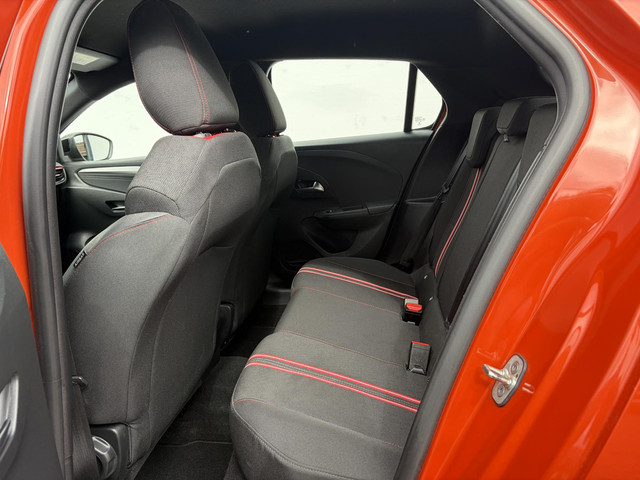 Foto 8 van Opel Corsa 1.2 GS Line Trekhaak, Apple Carplay/Android Auto