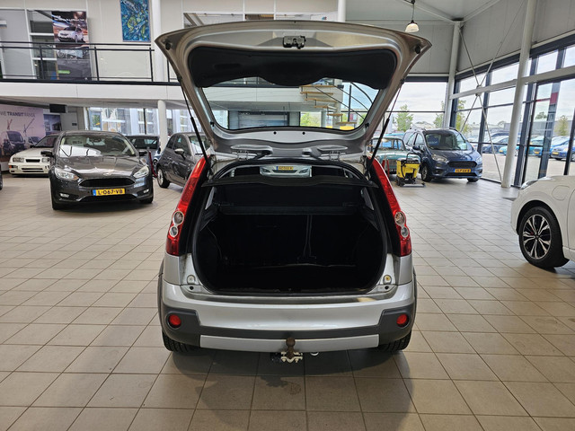 Foto 4 van Ford Fiesta 1.4-16V Crossroad