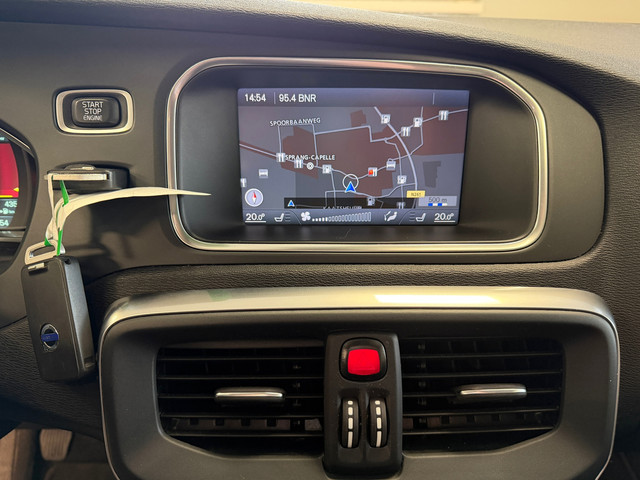 Foto 2 van Volvo V40 1.6 T3 Summum 150PK+Airco+Cruise+Navi+BT+NAP