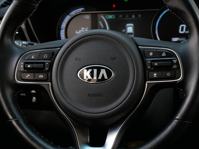 Kia e-Niro 64kWh EXECUTIVELINE/ SCHUIFDAK/ TREKHAAK/ LEER/ SOH 96%